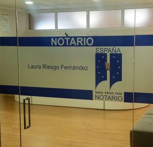 Servicio de notaría en Benidorm Laura
